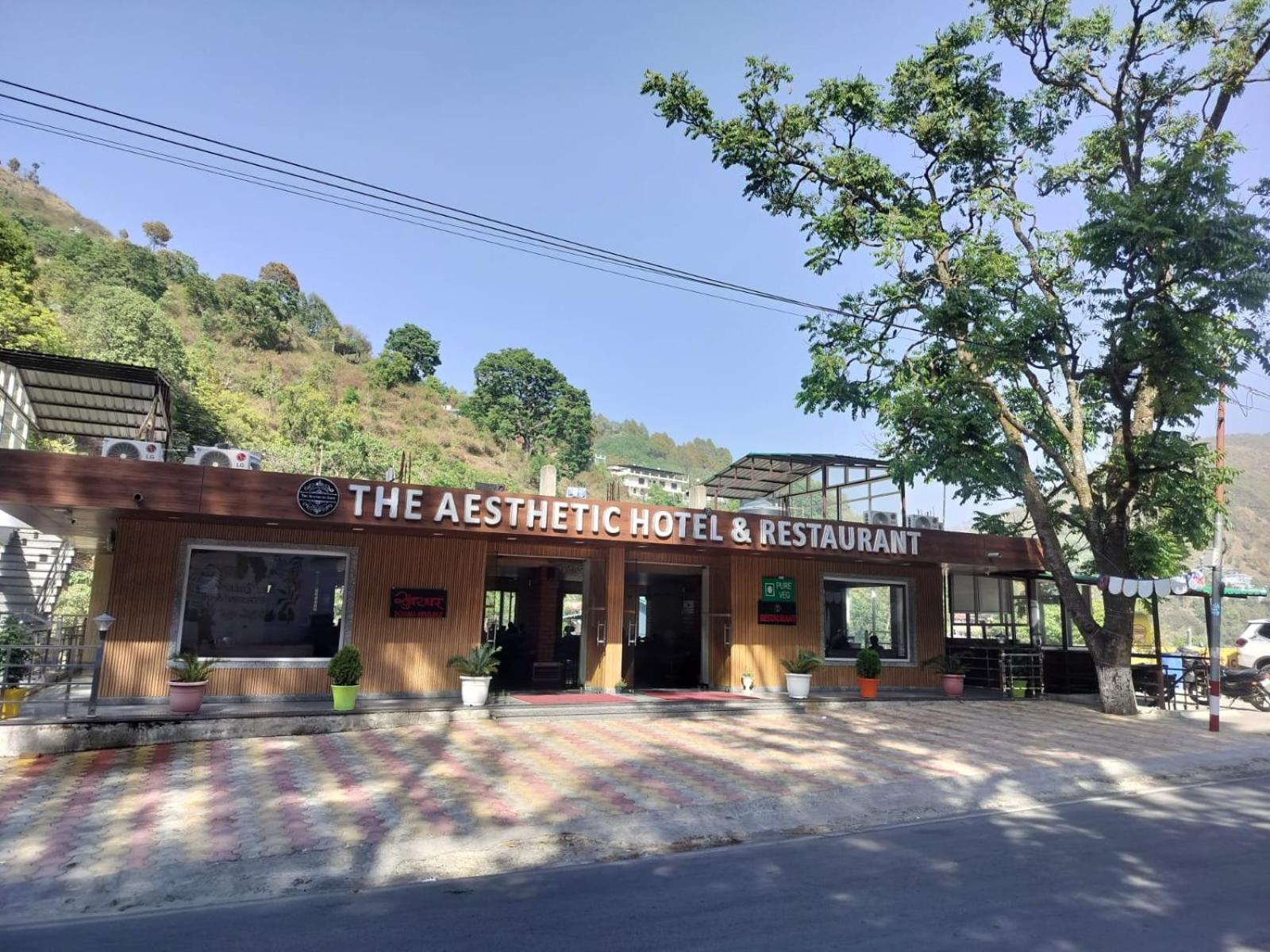 The Aesthetic Hotel & Restaurant Бхимтал Экстерьер фото